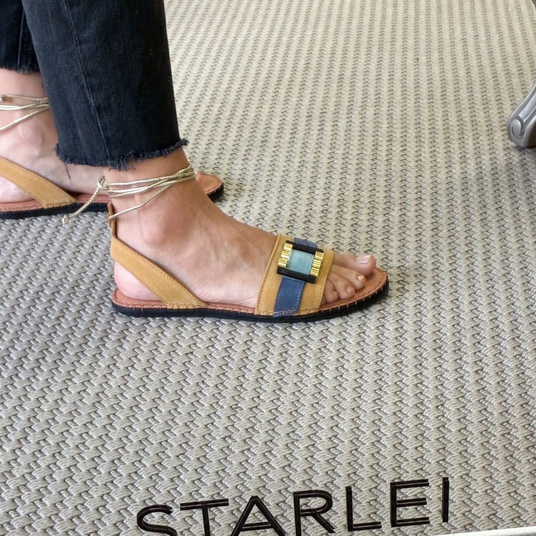 Sandalias barefoot elegantes, personalizadas y semi a medida