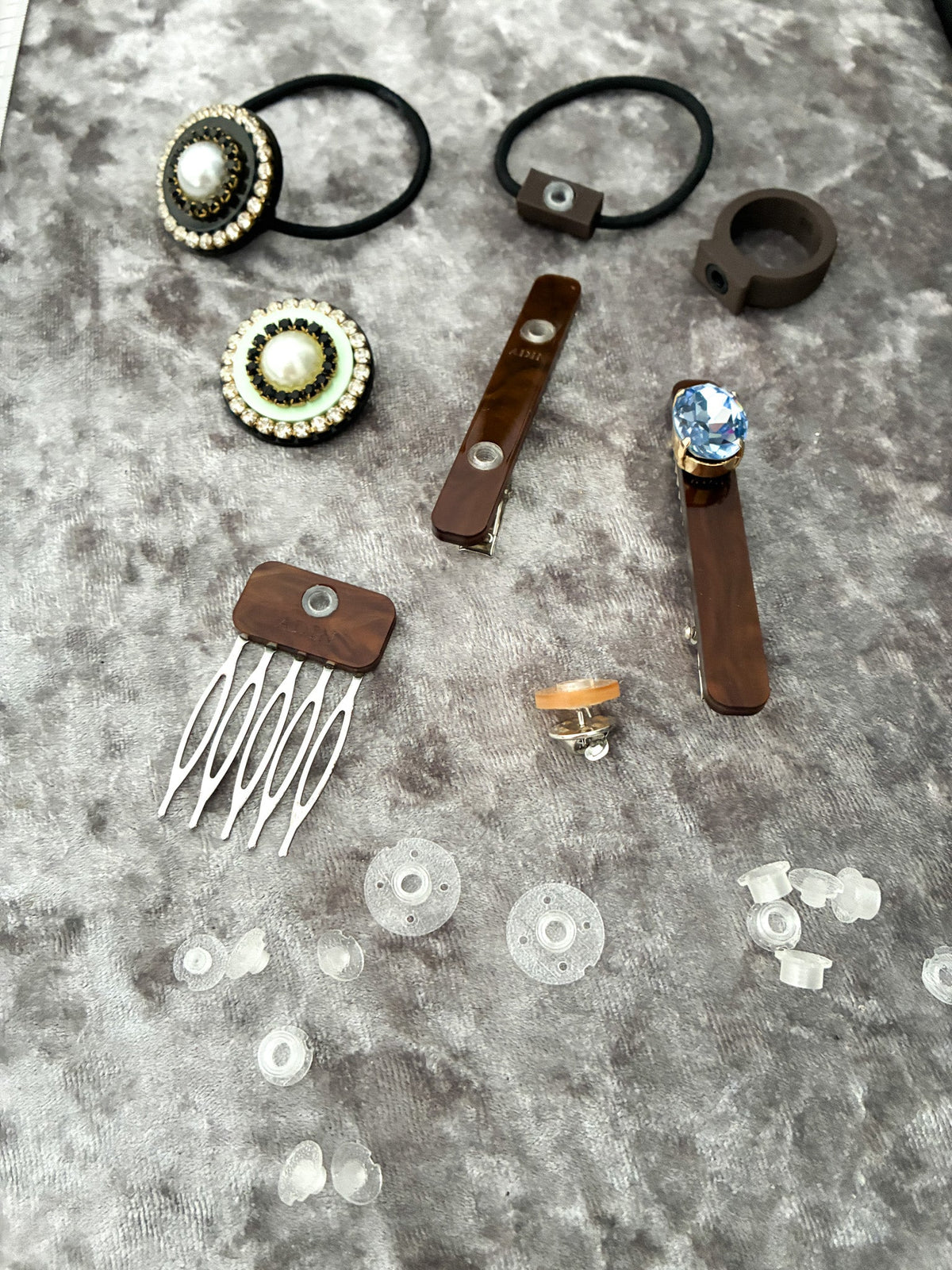 ADIN y accesorios base