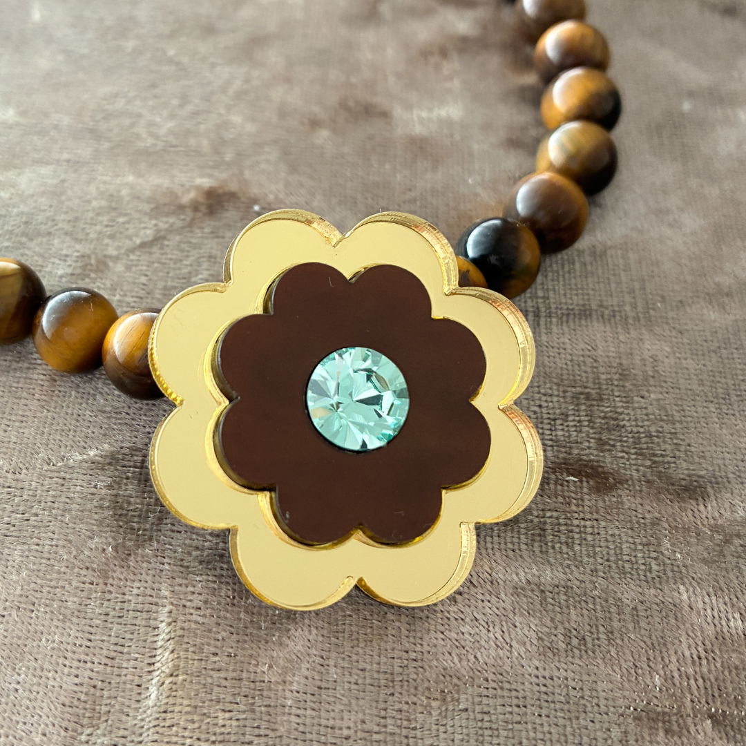 Collar ADIN ojo de tigre y flor cristal crysolite