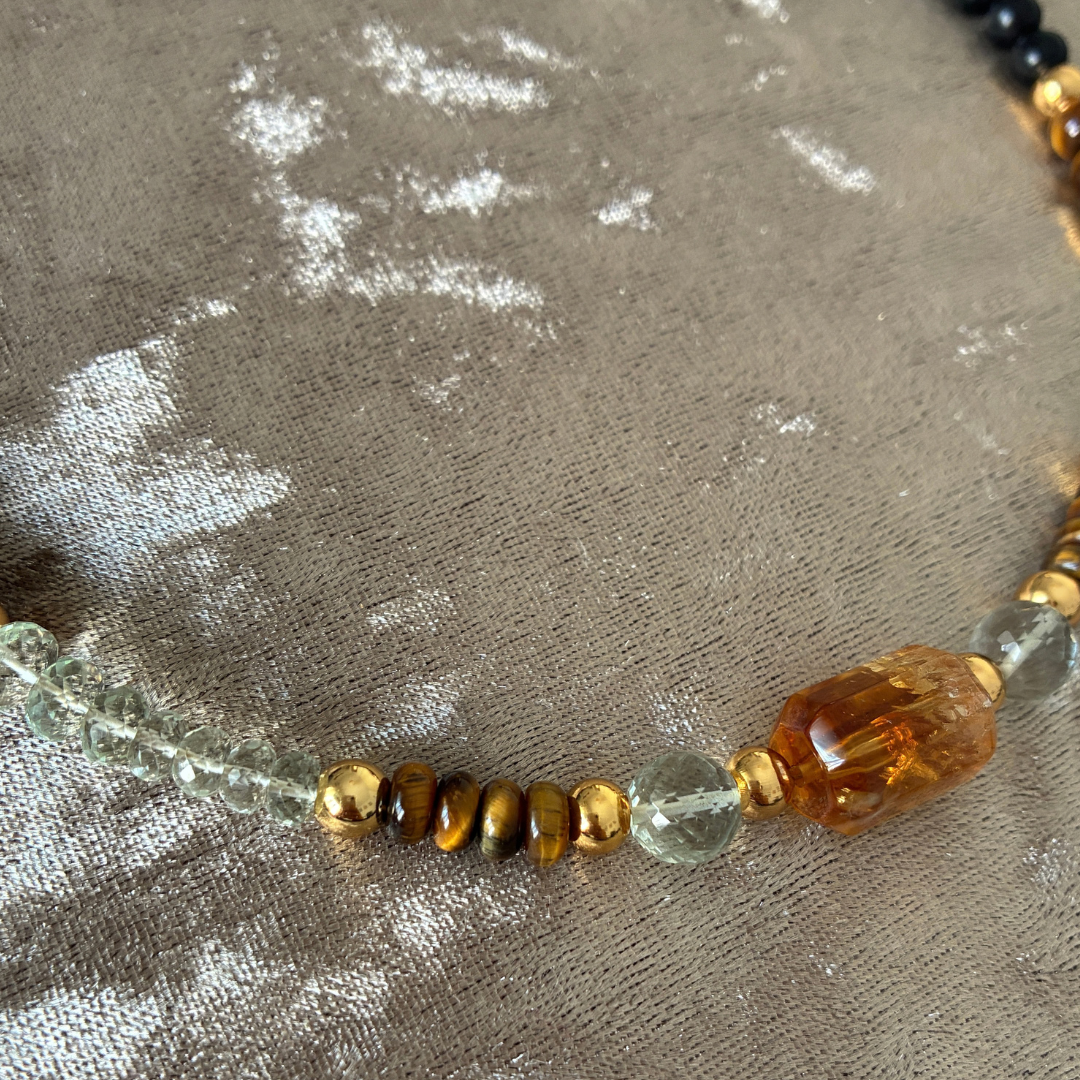 Collar citrino, prasiolita, ojo de tigre y ébano