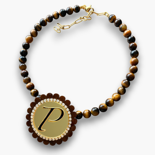 Collar ADIN ojo de tigre y medallón con inicial personalizada